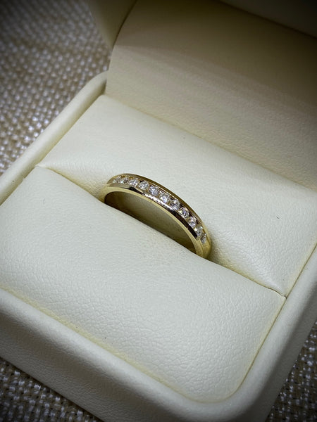 10K Yellow Gold .25tw Diamond 11-Stone Channel-Set Anniversary Band