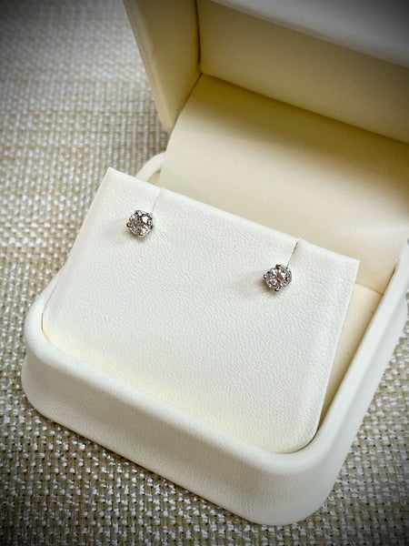 14K White Gold .31tw Diamond Stud Earrings